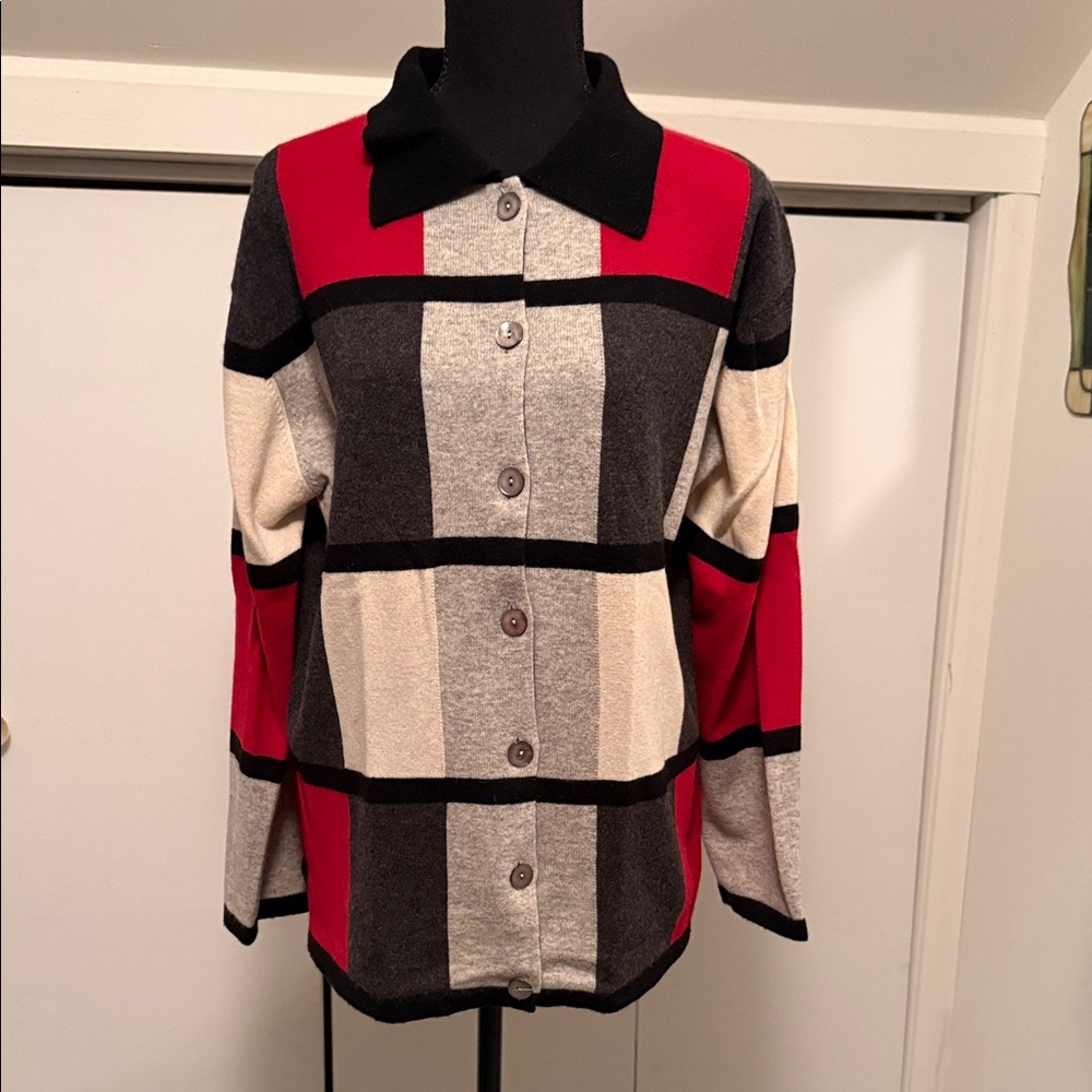 Lord and Taylor cashmere sweater